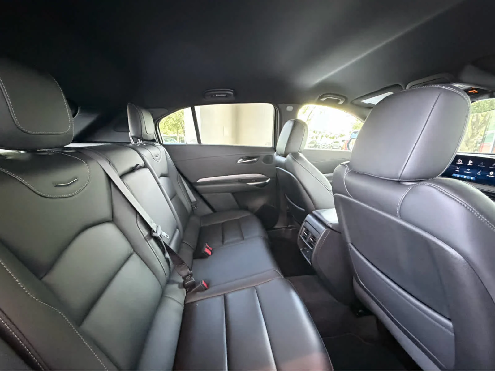 2024 Cadillac XT4 Premium Luxury - Photo 32