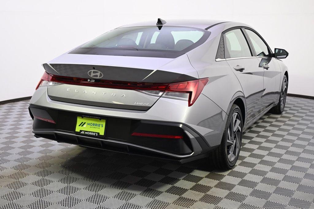 New 2026 Fluid Metal Hyundai Limited image 6