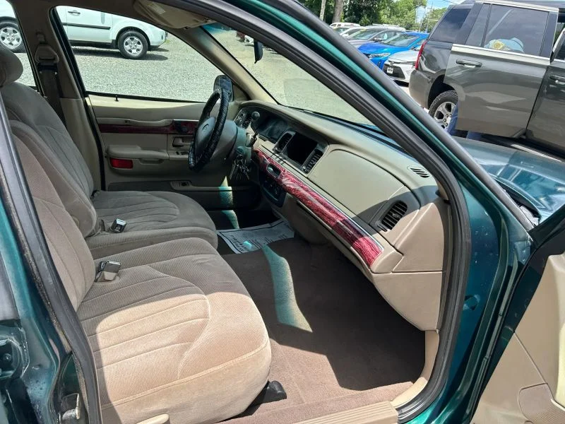 Used 2000 Green Mercury GS Sedan 4D image 18