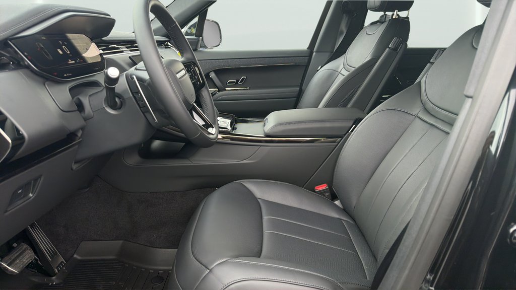 New 2026 Santorini Black Land Rover Dynamic SE image 17