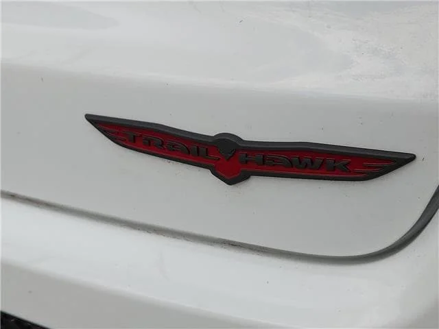 Used 2025 White Jeep Trailhawk 4x4 image 9