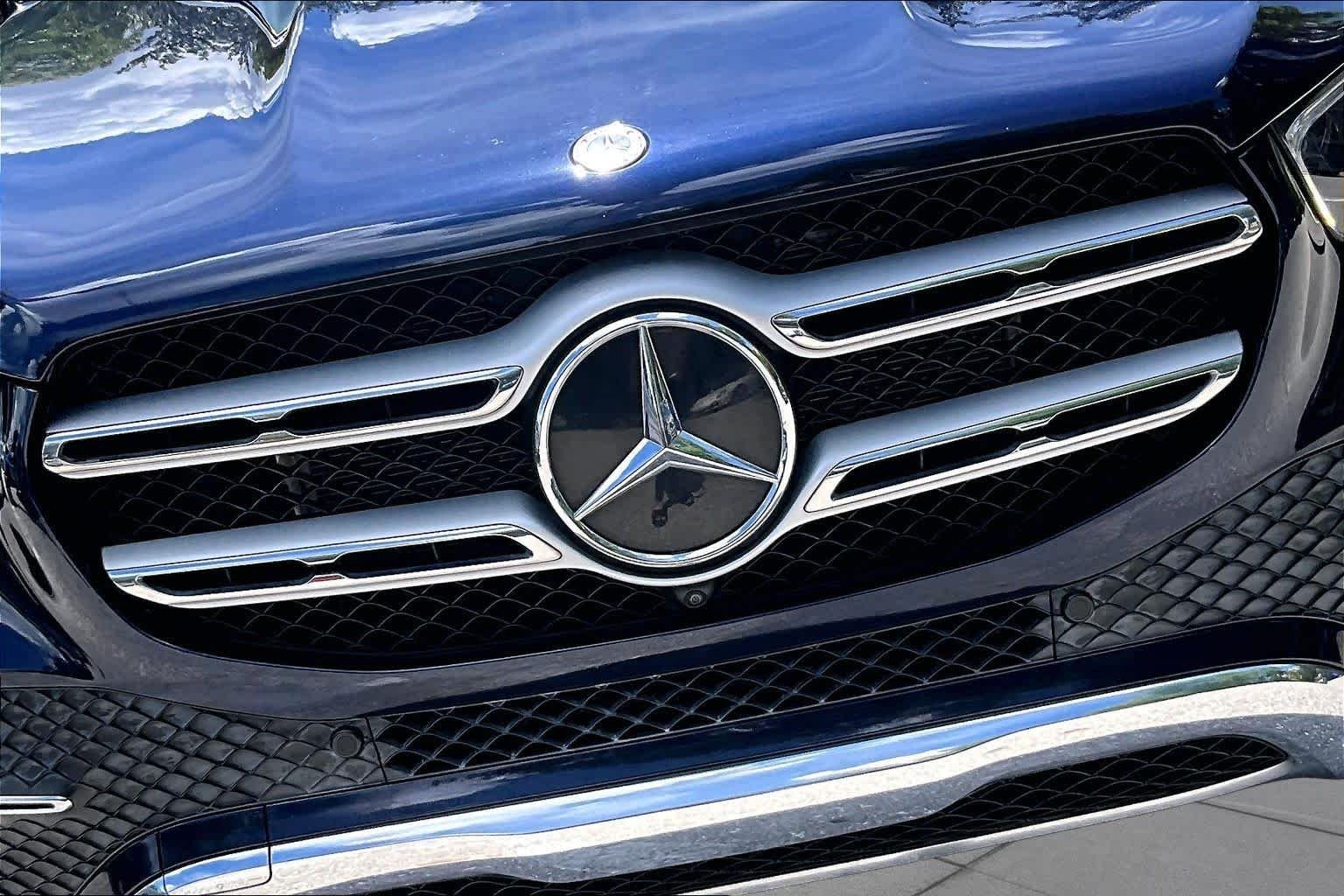 Used 2021 Lunar Blue Metallic Mercedes-Benz GLE 350 image 30