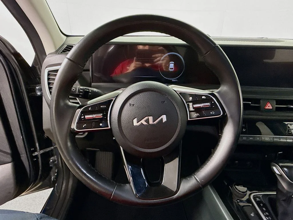 Used 2024 Gravity Gray Kia EX image 13