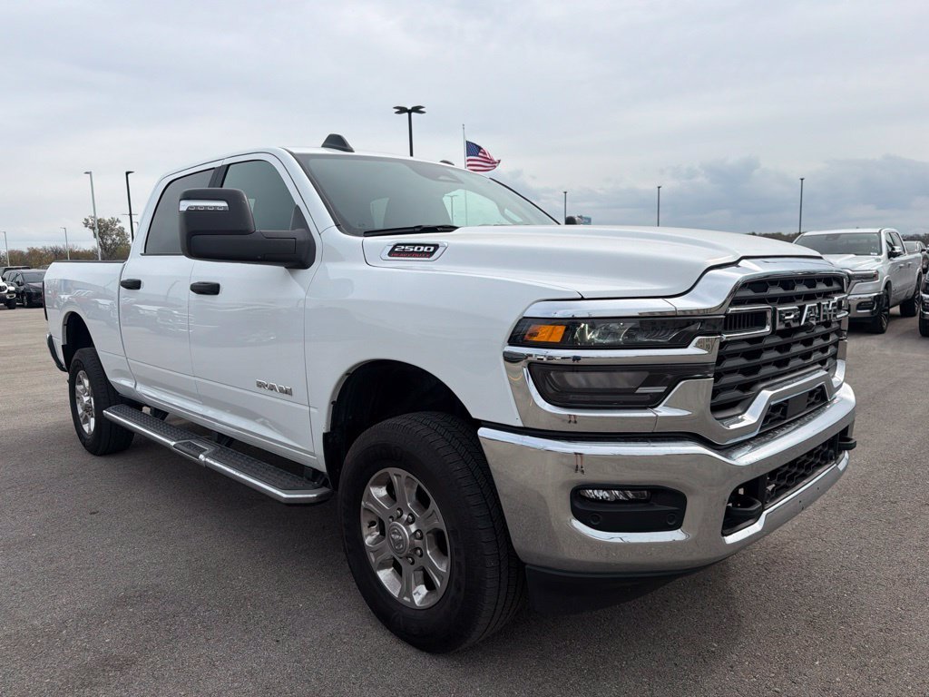 Used 2026 White Ram Big Horn image 8