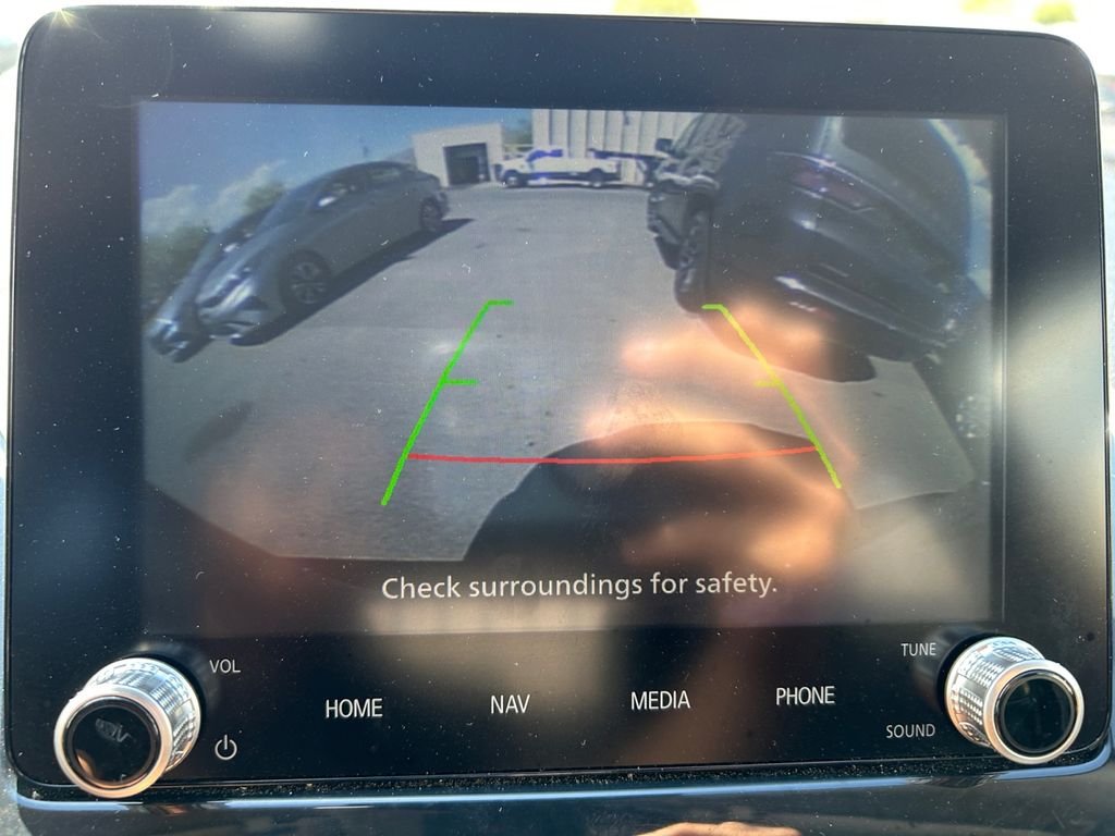 Used 2024 Silver Mitsubishi SE image 26