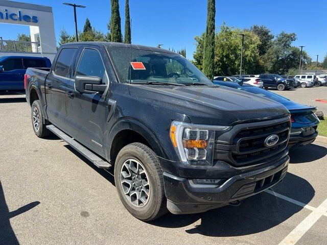 Used 2022 Black Ford XLT image 3