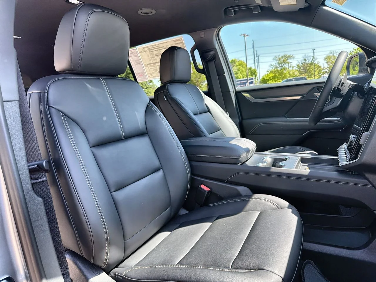 New 2026 Sterling Metallic GMC Elevation image 23