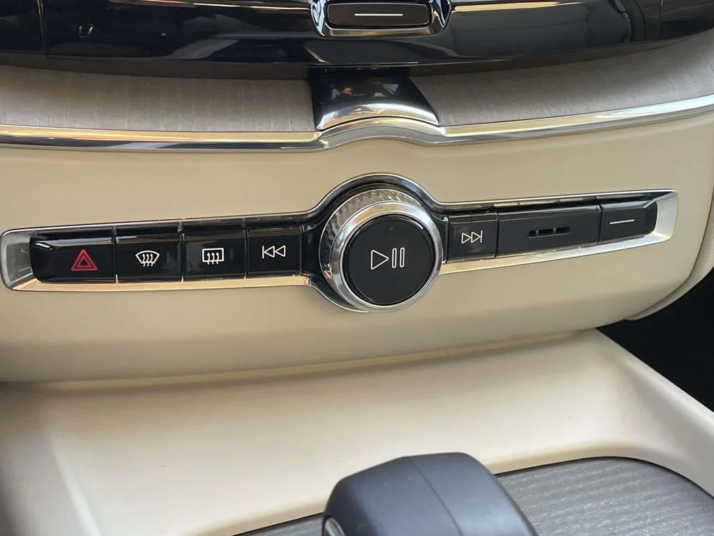 Used 2024 Denim Blue Metallic Volvo Plus Dark Theme image 19
