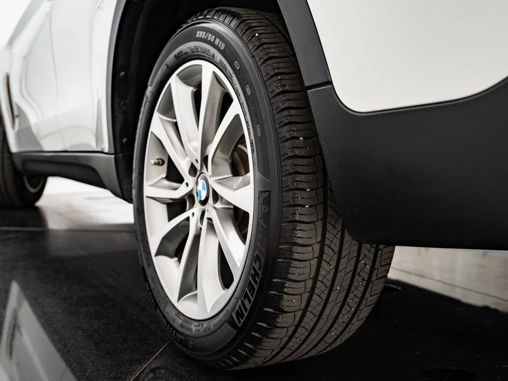 Used 2019 Mineral White Metallic BMW xDrive35i image 50