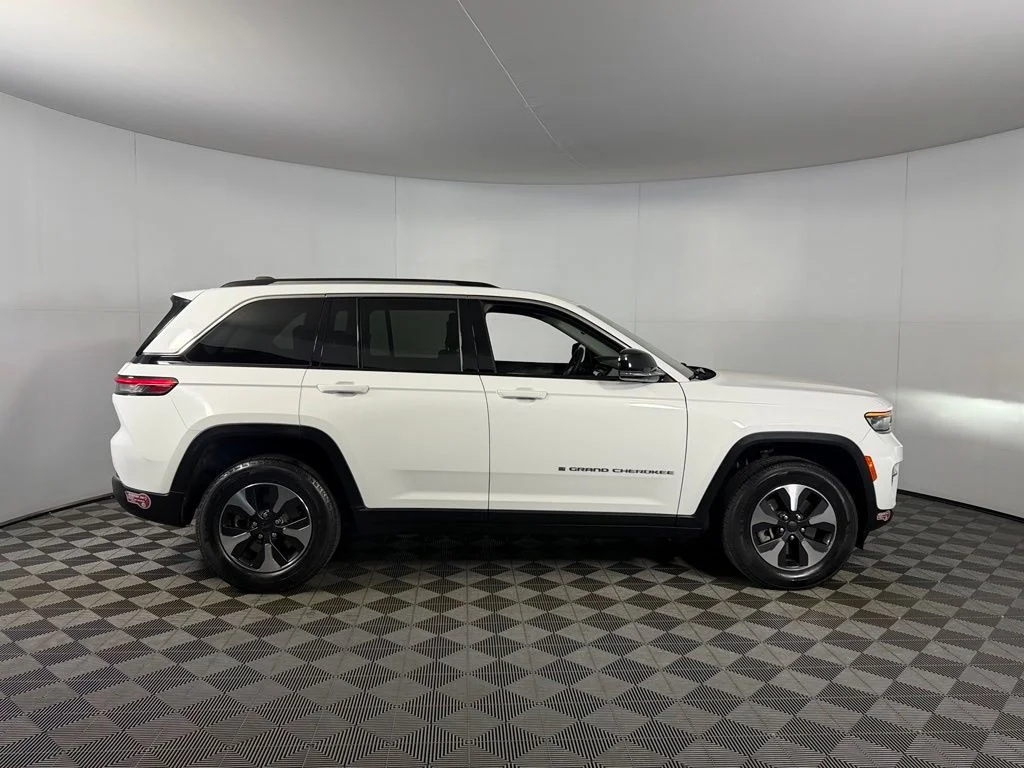Certified Used 2023 White Jeep 4xe image 7