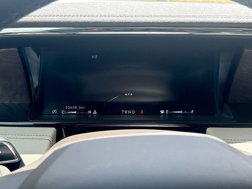 Used 2020 White Lincoln Reserve image 3