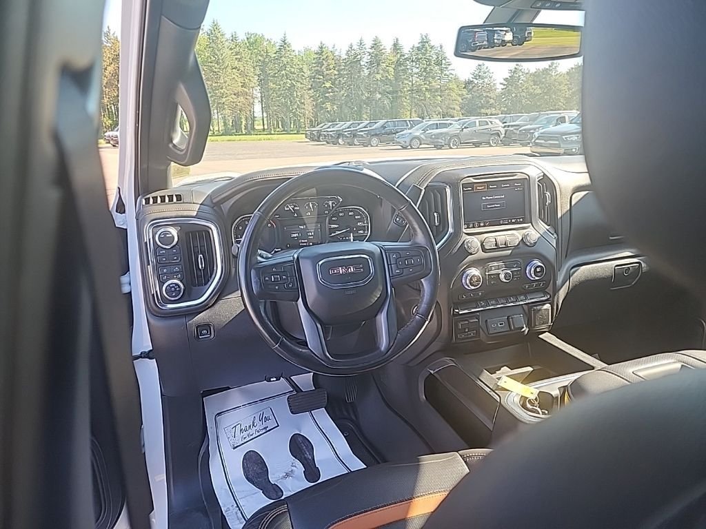 Used 2021 White GMC AT4 image 10