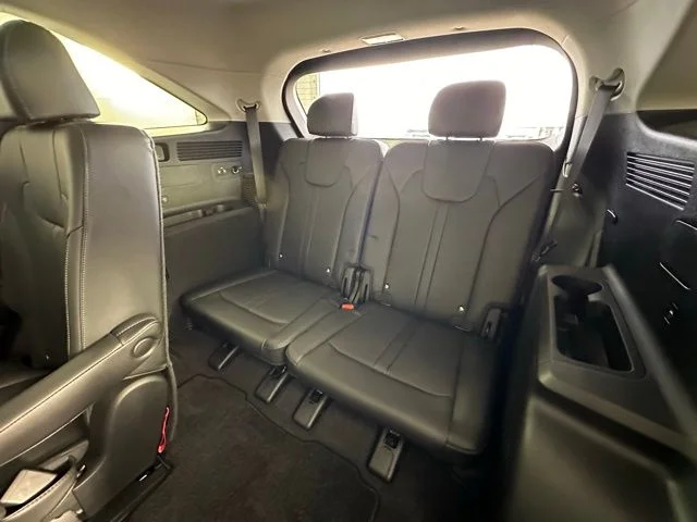 2025 Kia Sorento EX - Photo 23
