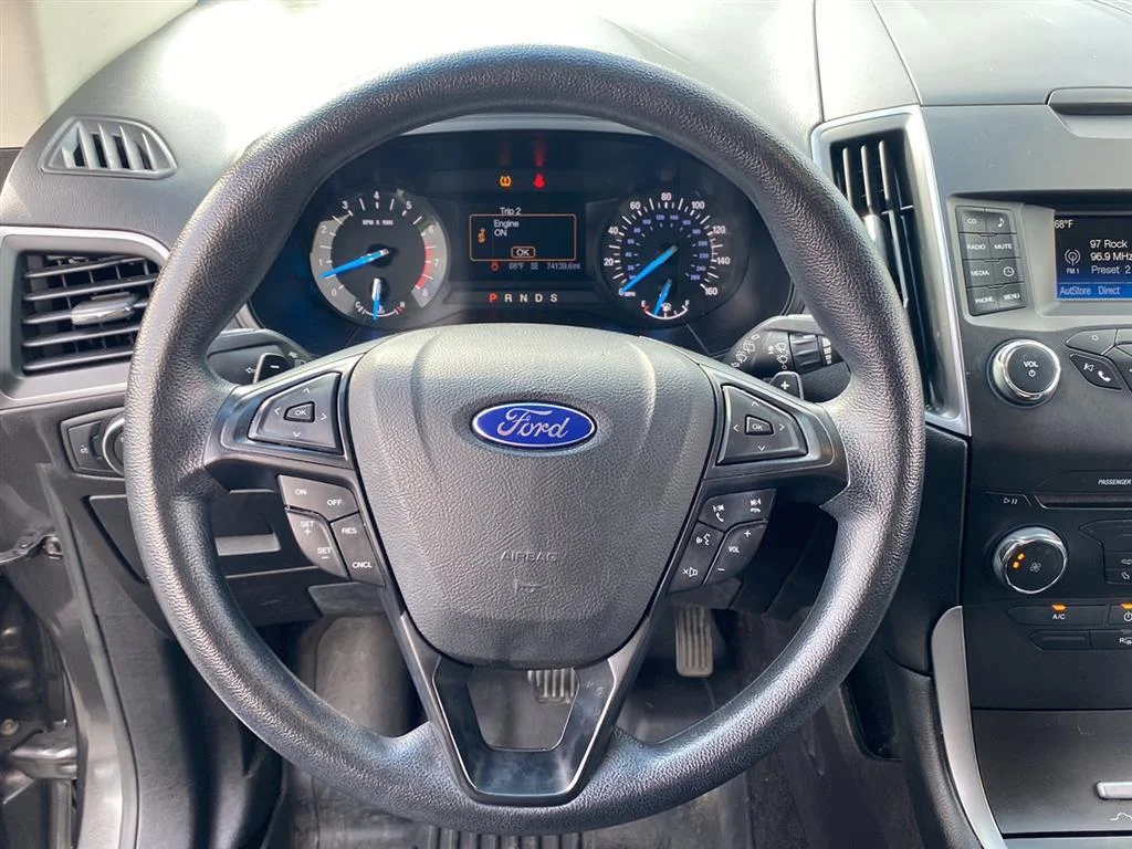Used 2015 Magnetic Metallic Ford SE image 12