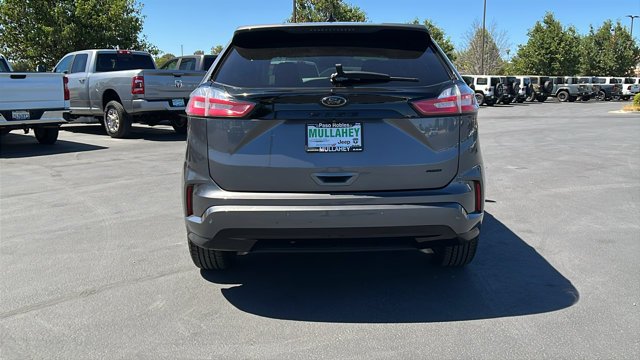 Used 2022 Gray Ford SE image 4