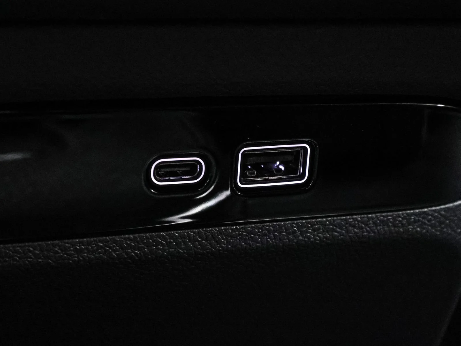2026 Buick Enclave Sport Touring - Photo 32