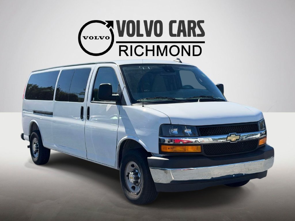 2025 Chevrolet Express Passenger