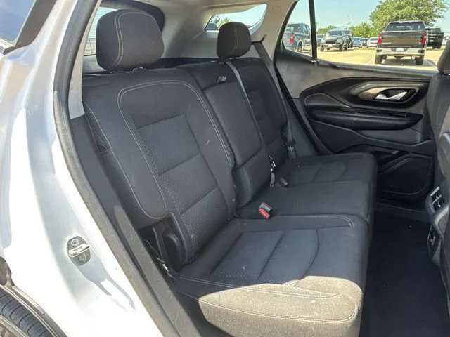 Used 2023 Summit White GMC SLE image 27