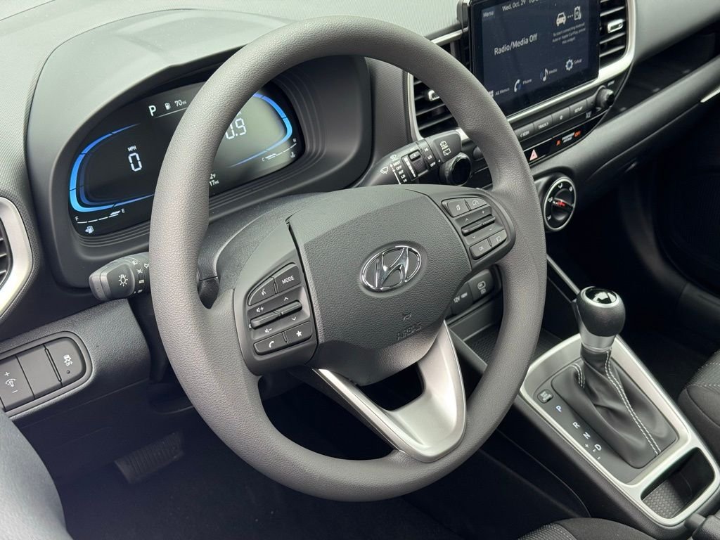 2026 Hyundai Venue SE - Photo 14