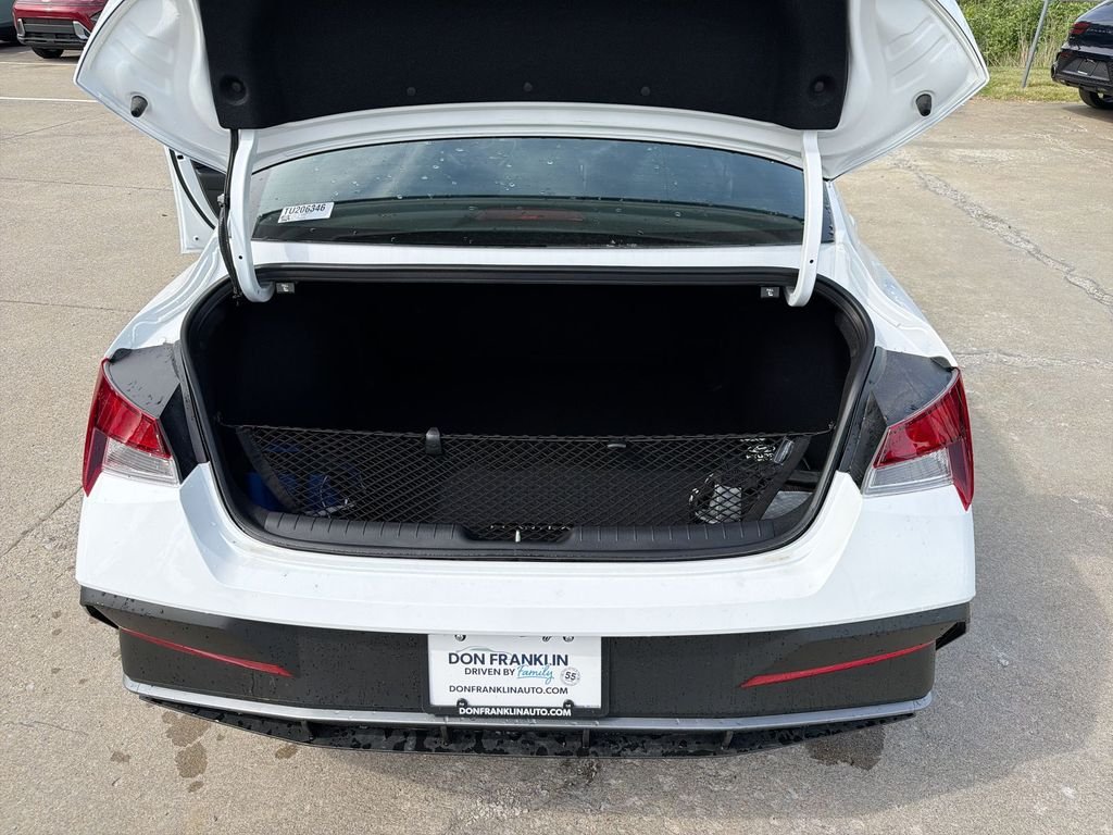 New 2026 White Hyundai SEL Sport image 17