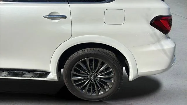 Used 2023 White INFINITI PREMIUM SELECT AWD image 35