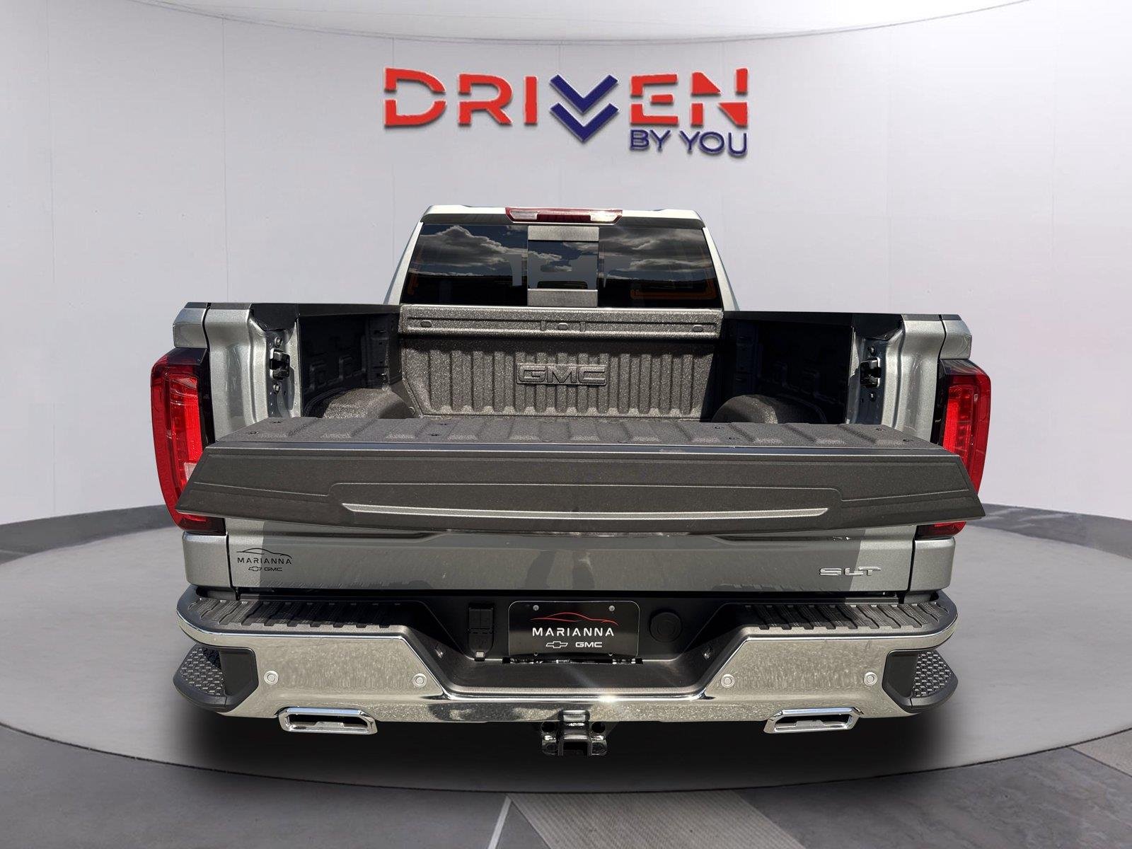 New 2026 Sterling Metallic GMC SLT image 33