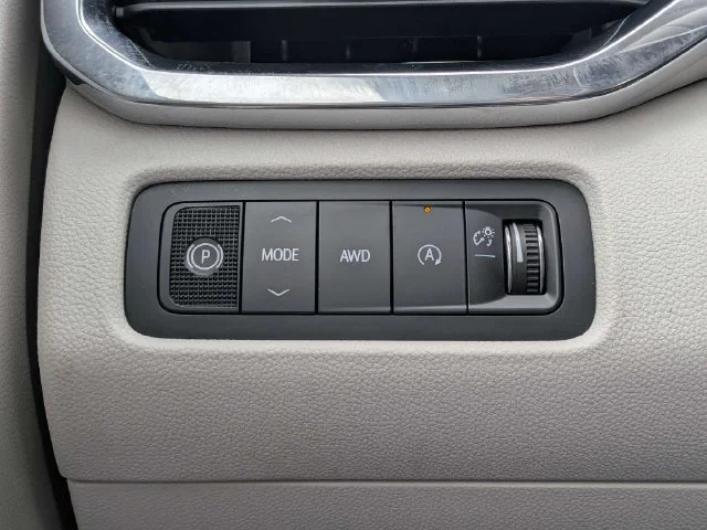 New 2027 Glacier White Tricoat GMC Denali image 27
