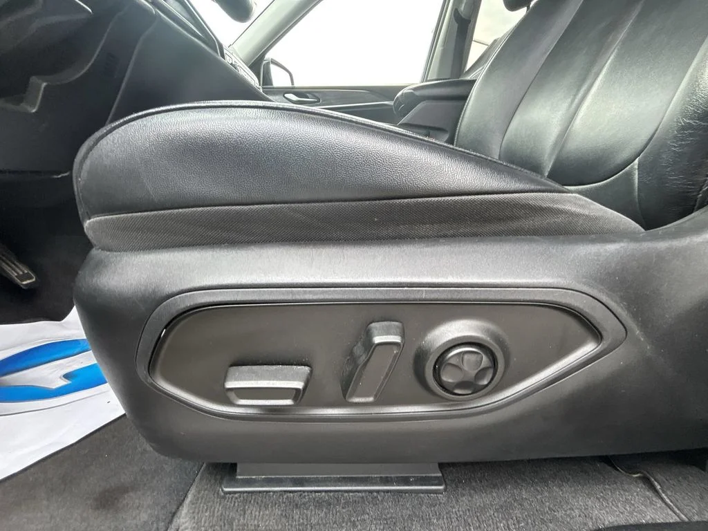 Used 2021 Gray Jeep Limited image 14