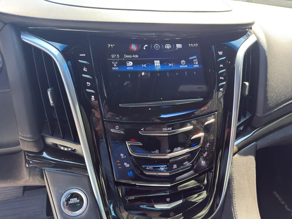 Used 2019 Shadow Metallic Cadillac Platinum image 28