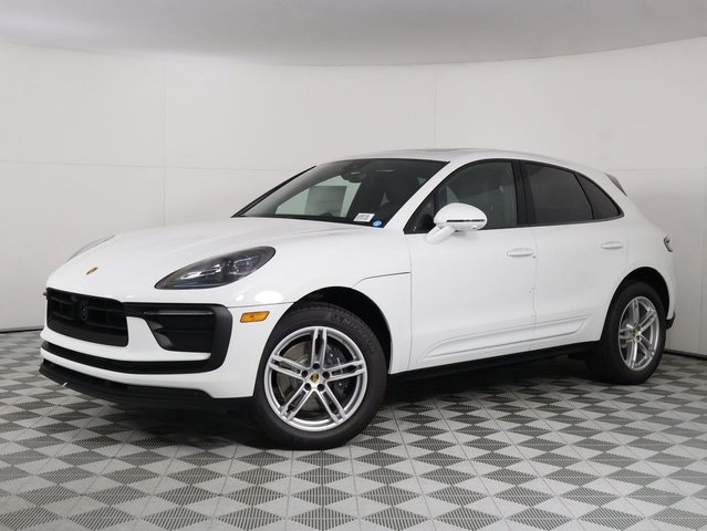 2026 Porsche Macan 