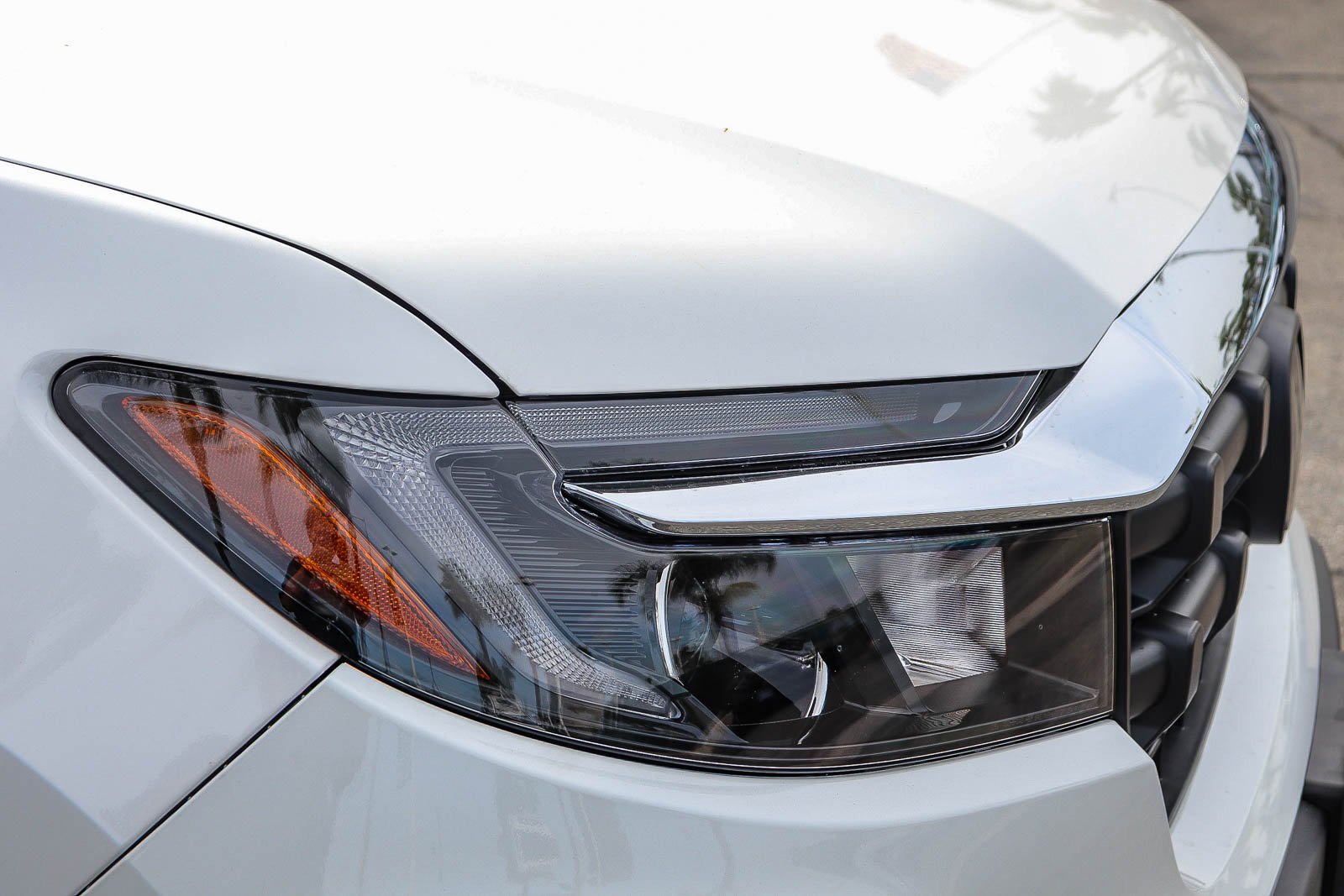 New 2026 Platinum White Pearl Honda RTL AWD image 5