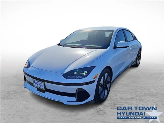 New 2025 Serenity White Hyundai SE image 1