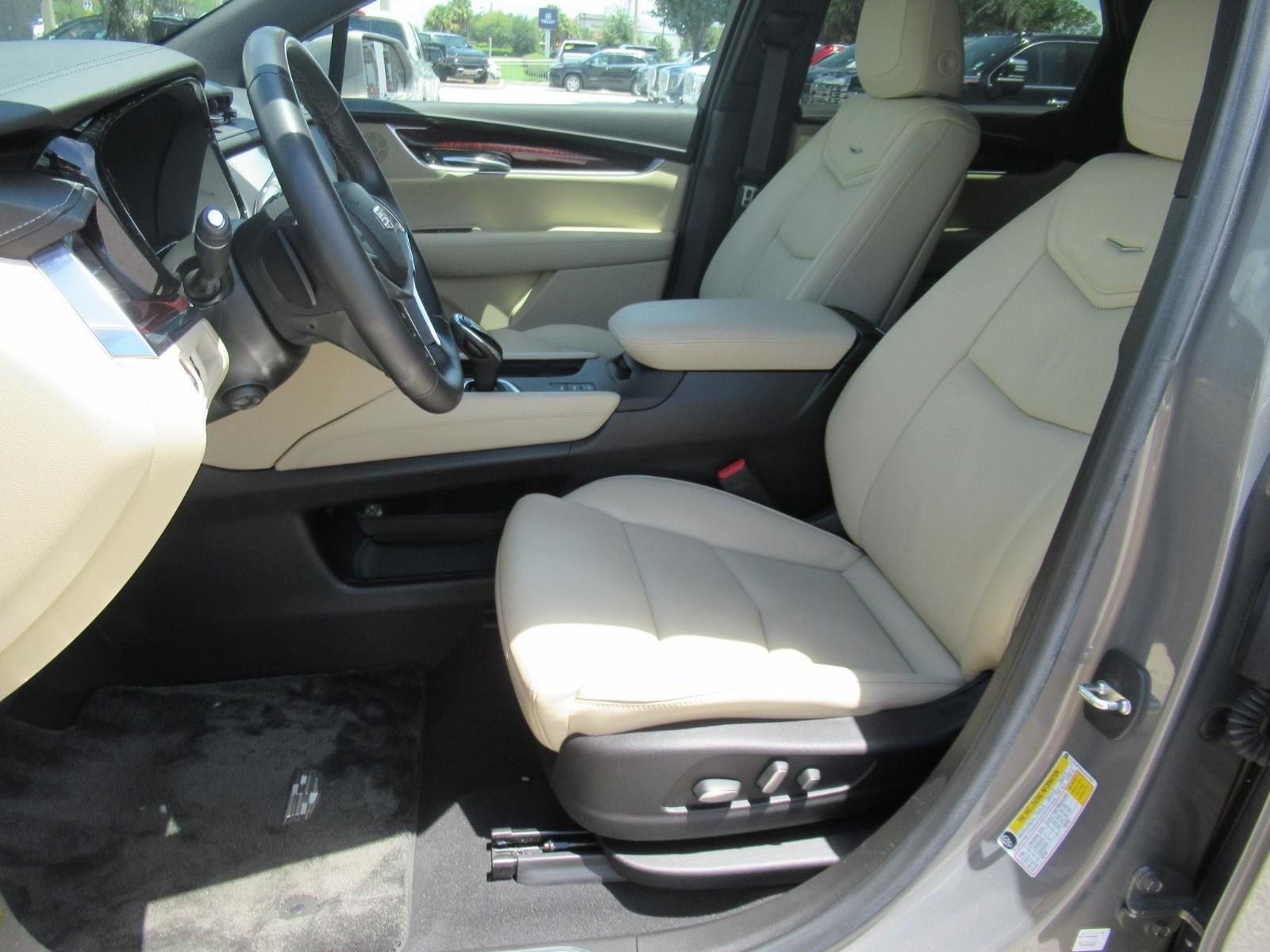 Used 2018 Brown Cadillac Premium Luxury image 18