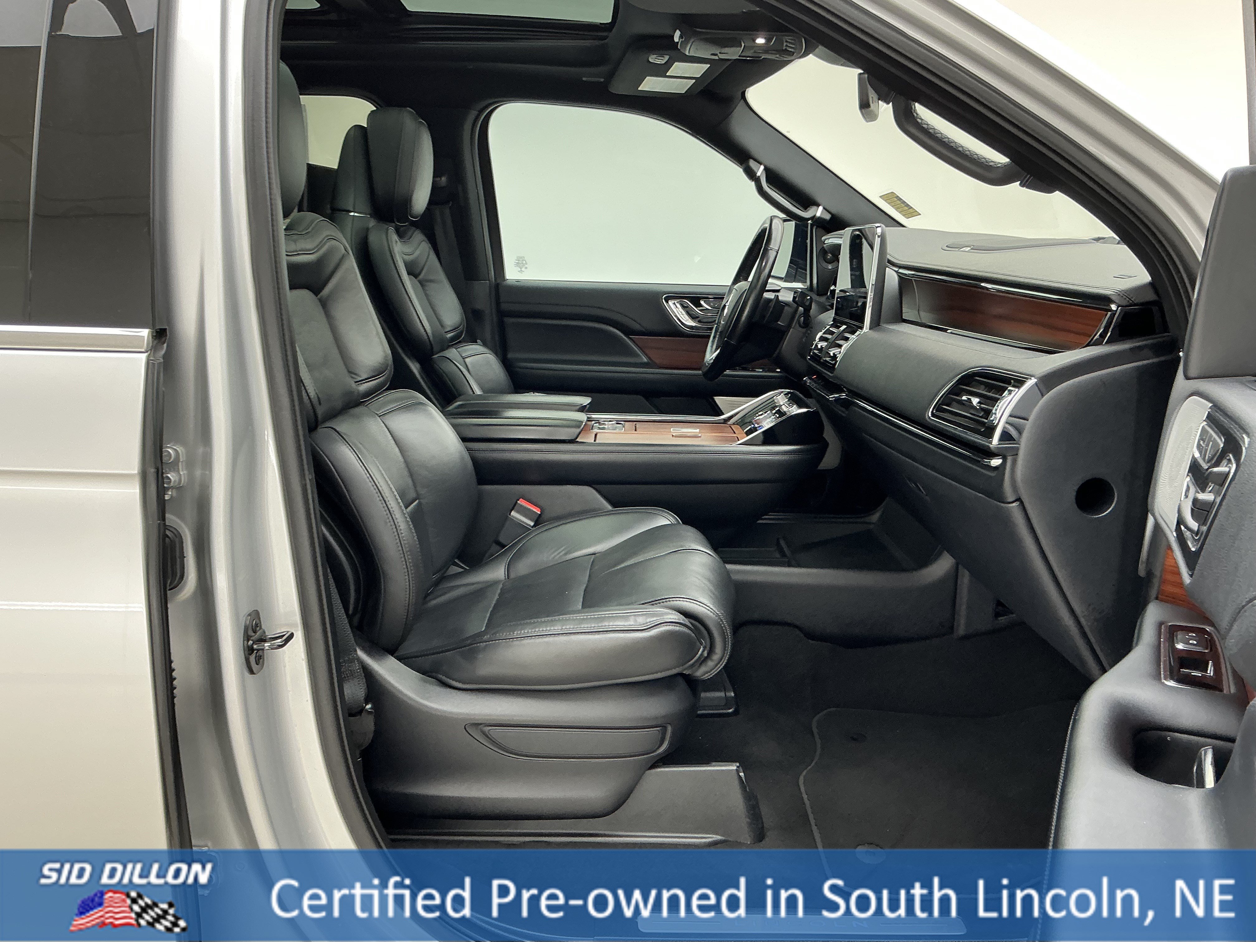 Certified Used 2018 Gray Lincoln Reserve image 26