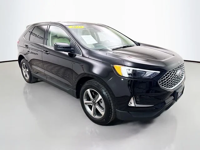 2023 Ford Edge SEL AWD's photo