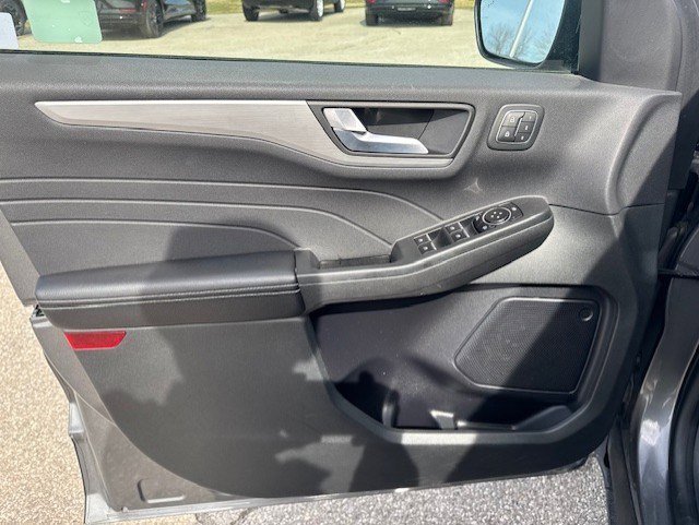 2023 Ford Escape Platinum - Photo 9