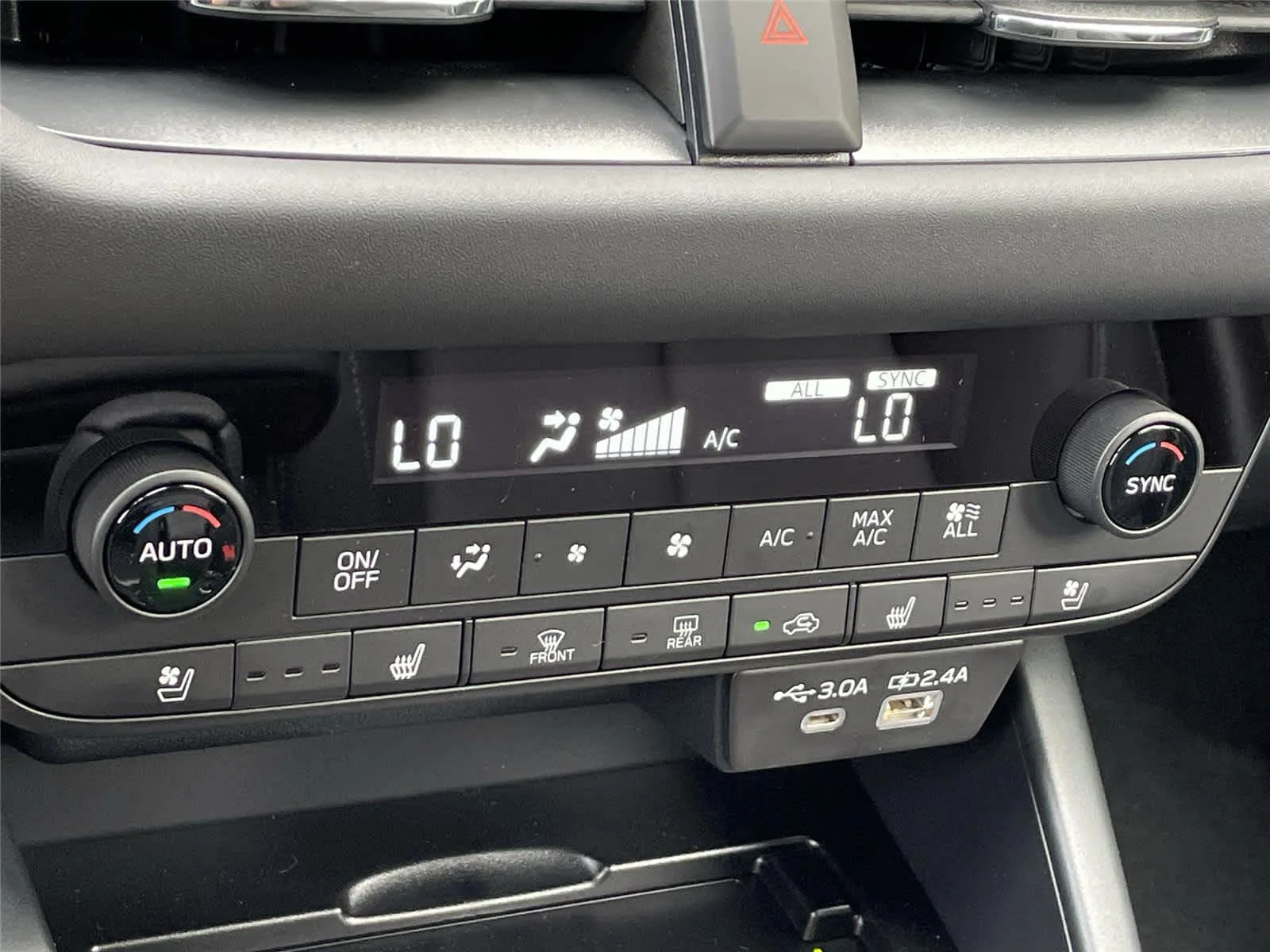 New 2026 ICE SILVER METALLIC Subaru Touring XT image 25