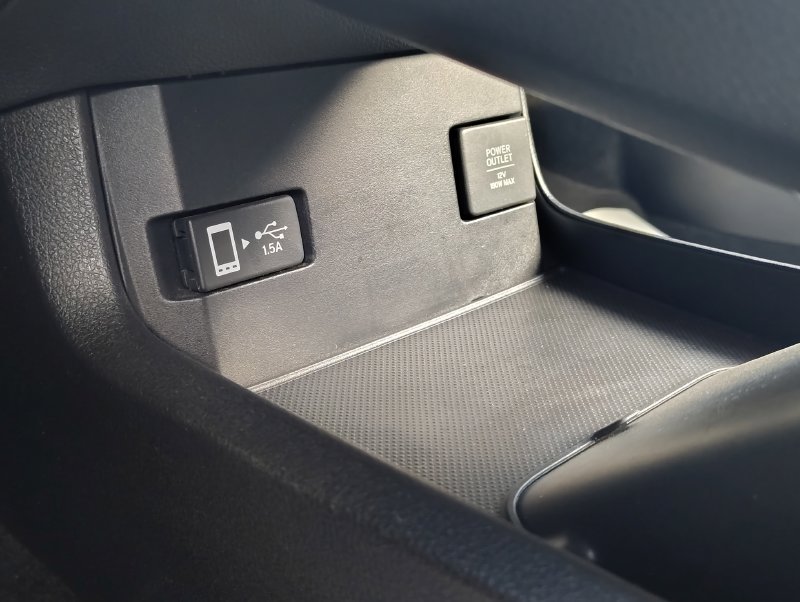 Used 2018  Honda EX image 34