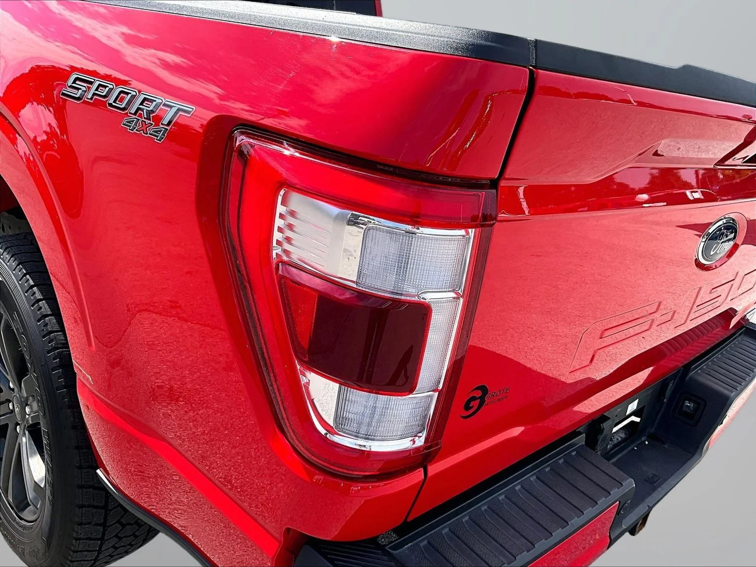 Used 2021 Red Ford Lariat image 31