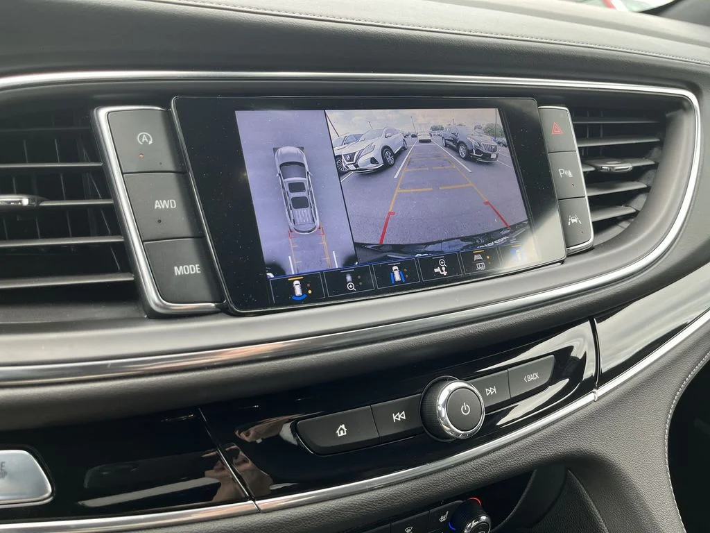 Used 2023 Black Buick Avenir image 17