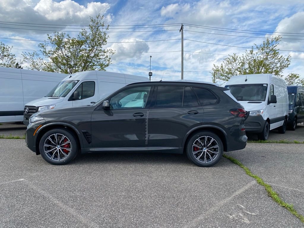 New 2026 Dravit Grey Metallic BMW xDrive40i image 4