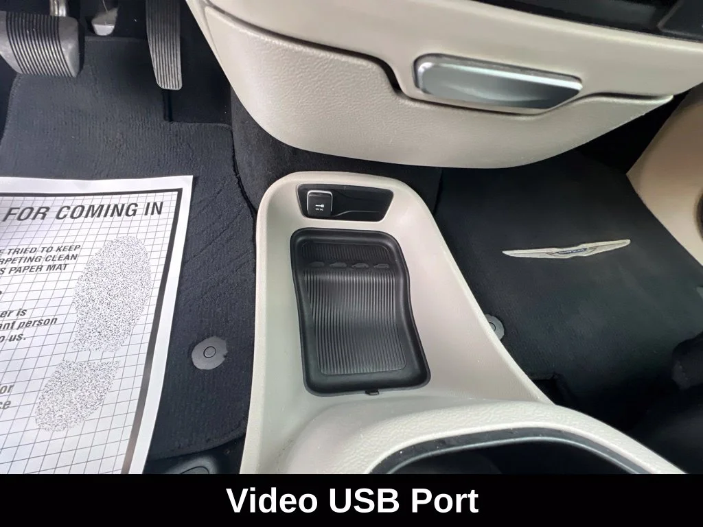 Certified Used 2022 White Chrysler Touring L image 32