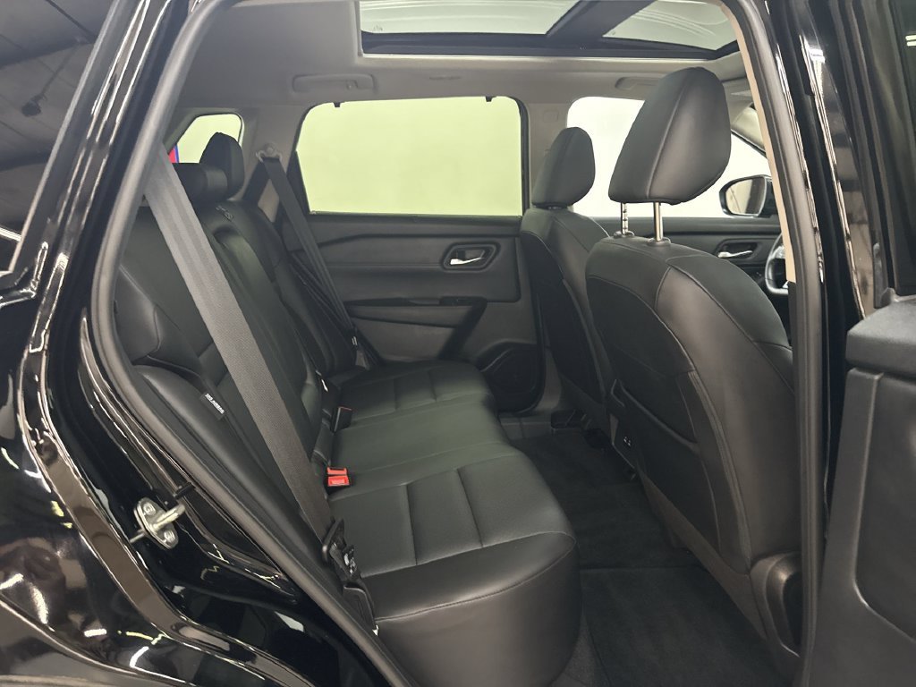 Used 2024 Super Black Nissan SV image 15