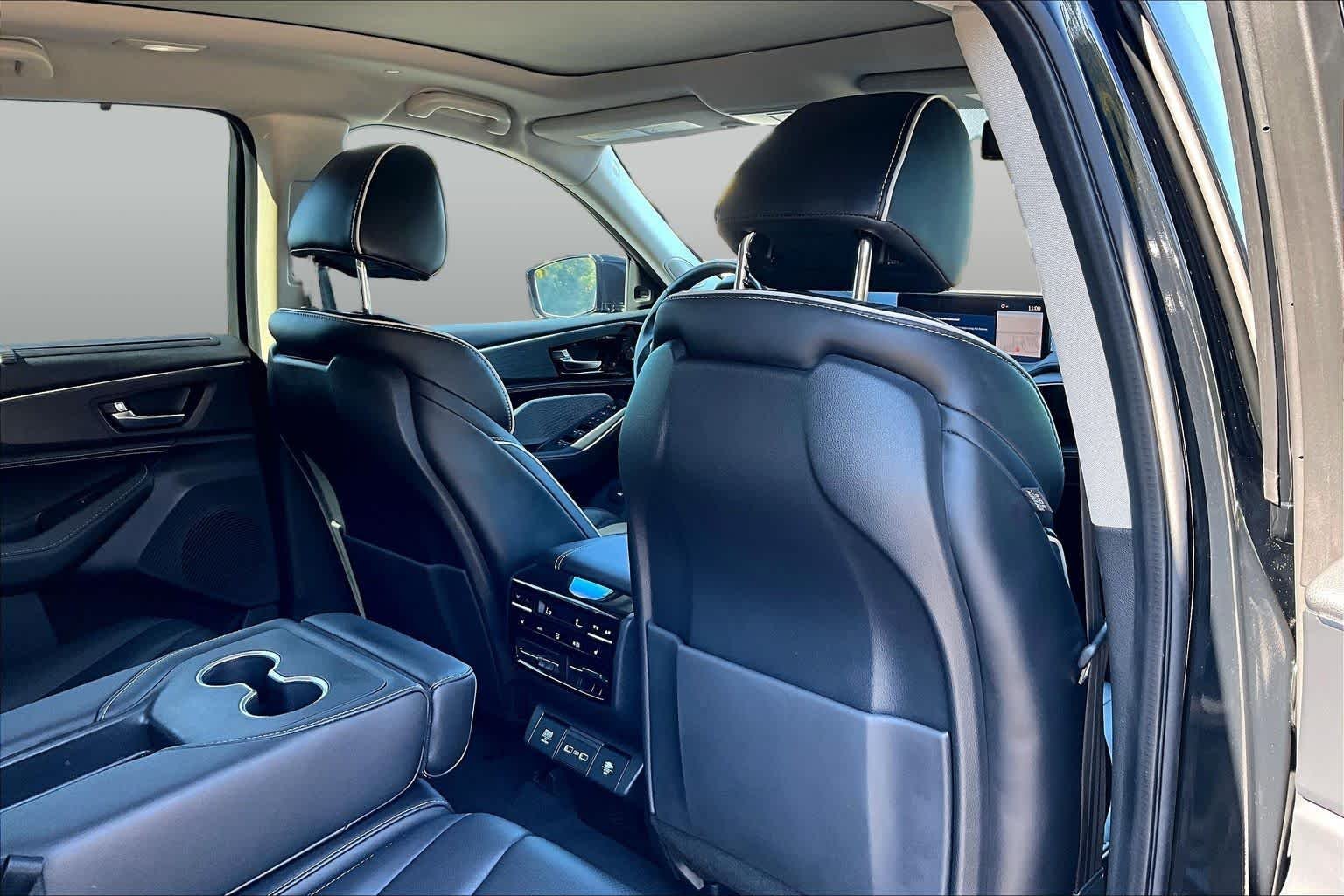 Used 2024 Majestic Black Pearl Acura w/Advance Package image 20