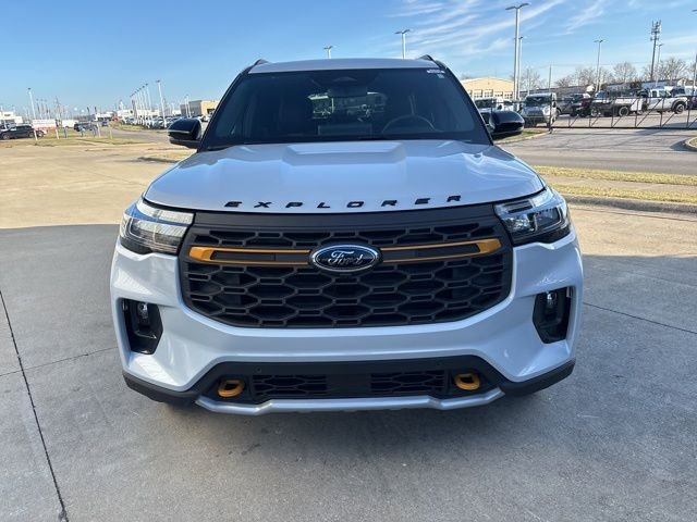 New 2026 Space White Metallic Ford Tremor® image 4