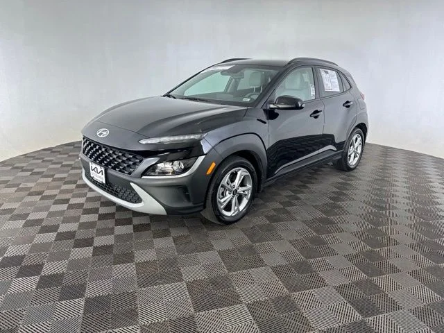 Used 2023 Black Hyundai SEL image 5