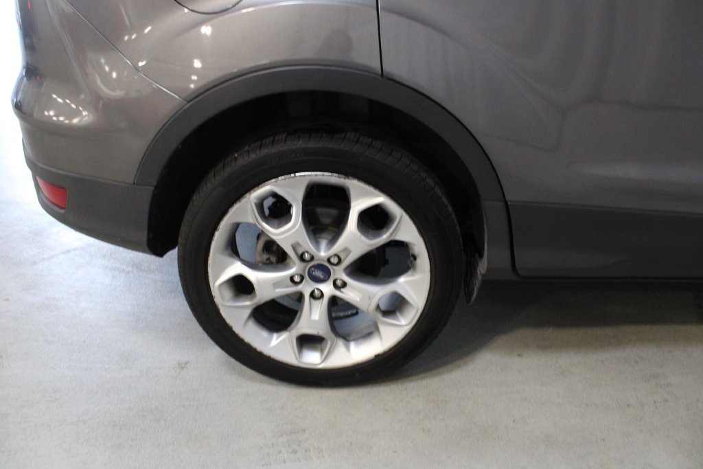 Used 2014 Sterling Gray Metallic Ford Titanium image 29