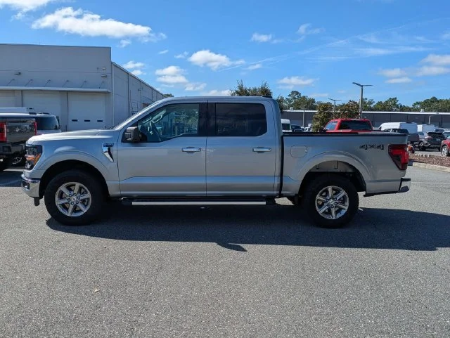 Used 2025 Silver Metallic Ford XLT image 6