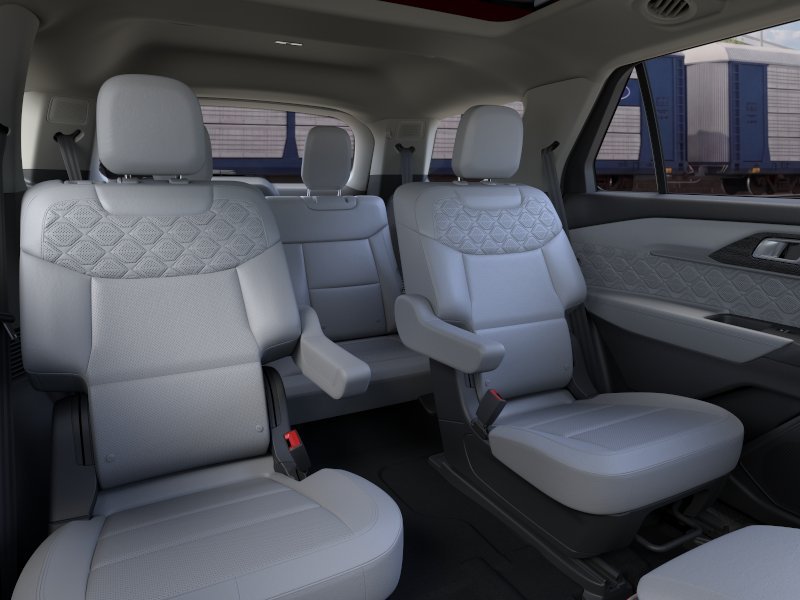 New 2026 Rapid Red Metallic Tinted Clearcoat Ford Platinum™ image 11