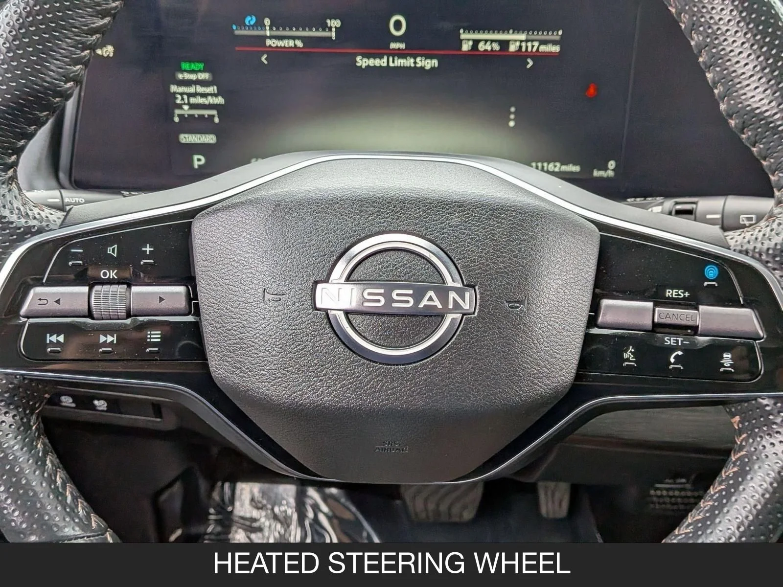 Used 2025 Black Diamond Pearl Nissan ENGAGE image 12